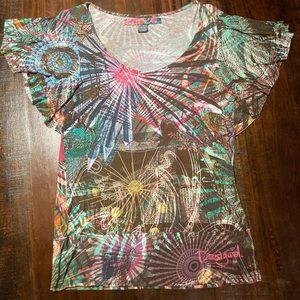 Very cute multicolored Desigual Tee